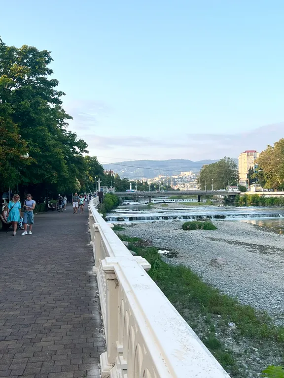 Квартира Уютная светлая квартира в центре  города, в доме на набережной — Сочи