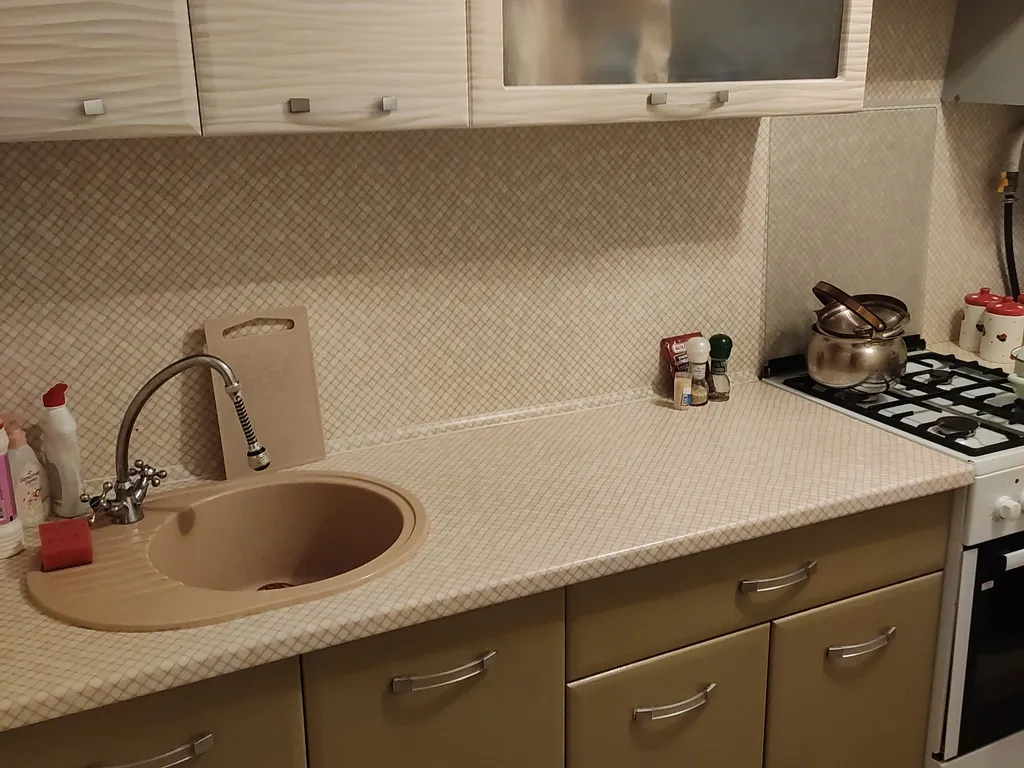 3-х комнатная уютная и теплая квартира с хорошим ремонтом