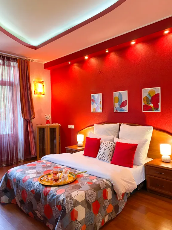 Квартира Квартира Счастье жить в центре Севастополя в яркой квартире с видом на Артбухту — Севастополь