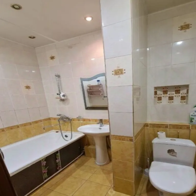 Квартира с мебелью и бытовой техникой