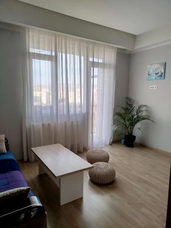 Двухкомнатная уютная квартира с видом на горы