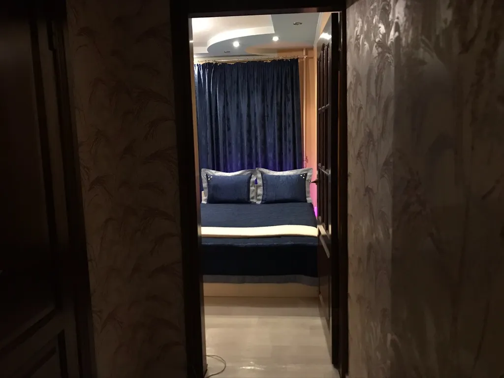 Просторная и чистая 2-к квартира в центре