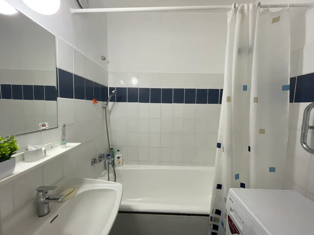 Просторная уютная трёхкомнатная квартира