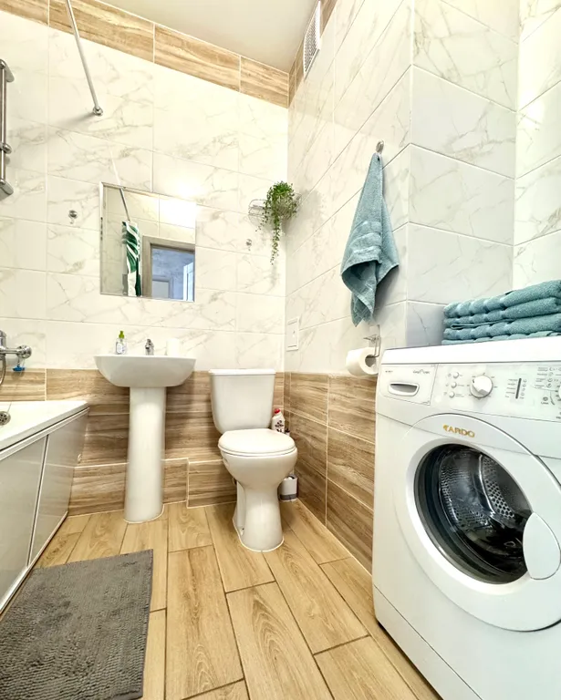 Уютная двушка с  видом на озеро