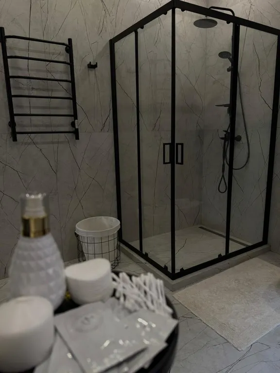 Дом с теплым бассейном 35’