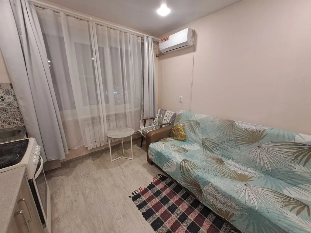 Квартира Студия в районе Свободы — аренда посуточно в Таганрог