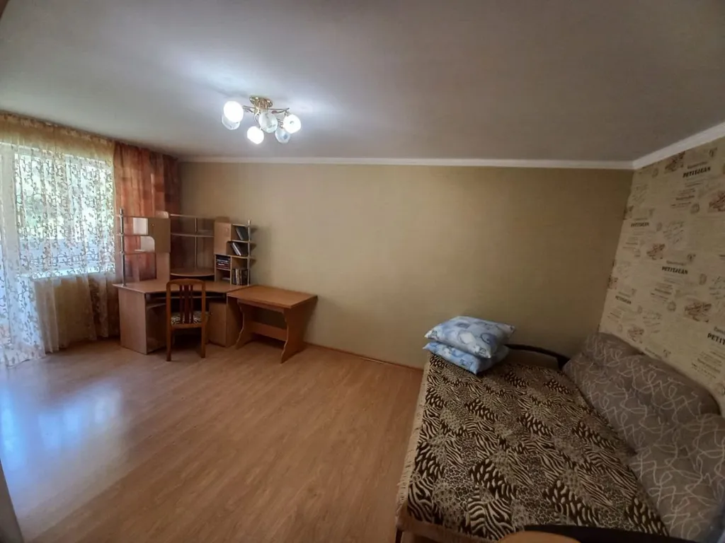 Уютная однокомнатная квартира в Партените — аренда посуточно в Партенит