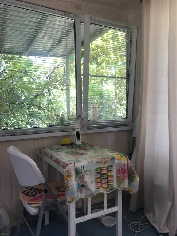 Часть дома с отдельным входом и верандой