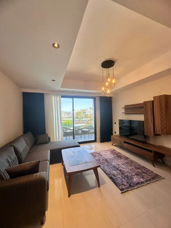 Квартира 1+1 в Azura World c видом на бассейн и аквапарком