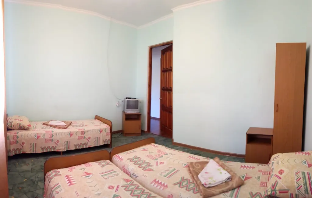 Квартира Трехместный номер эконом — аренда посуточно в Джубга