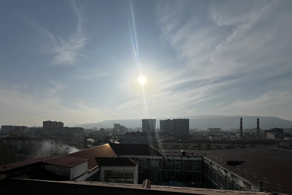 Квартира 3-комнатная Квартира — Махачкала