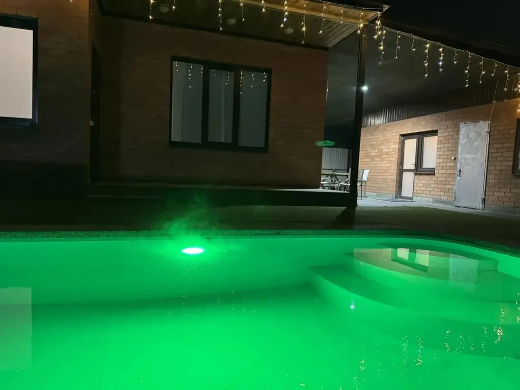 Дом на южной с бассейном