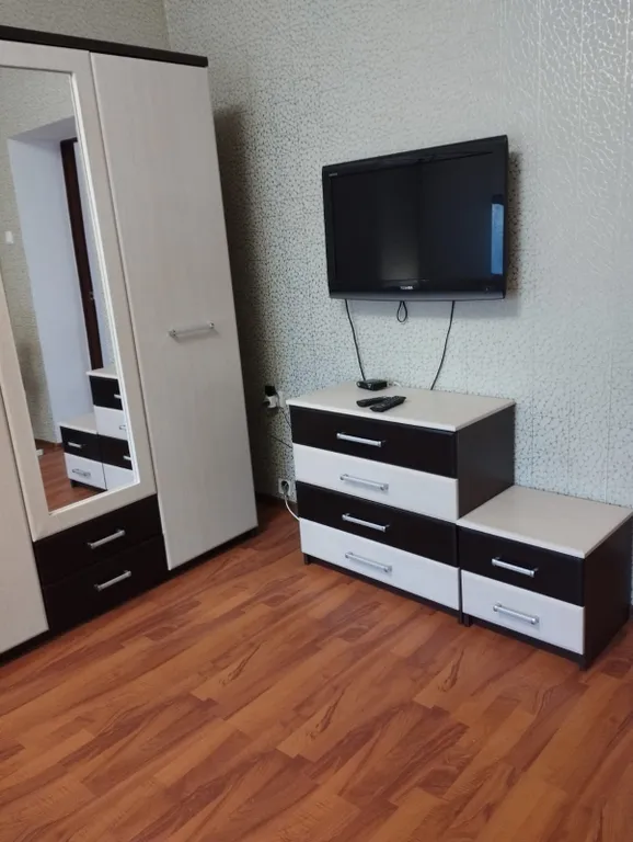 8-комнатный Дом