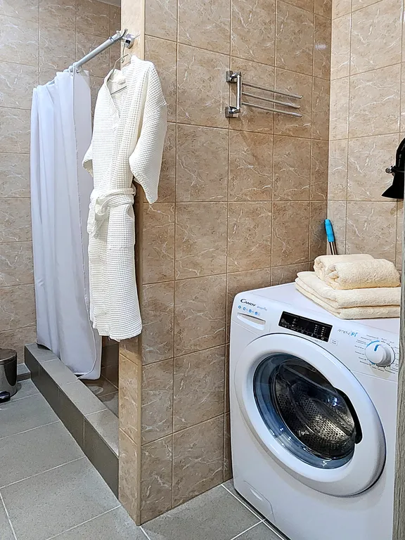 William Morris Apartment