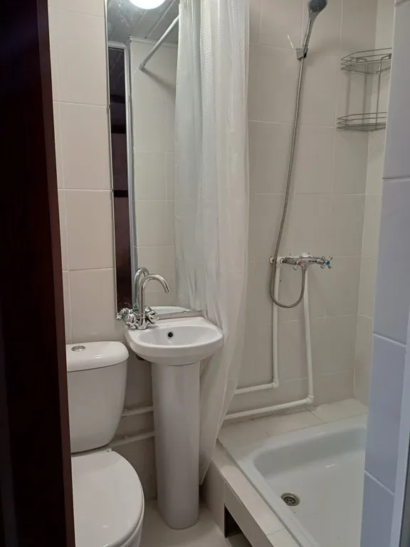 Уютная комната в частном доме с отдельным с/у