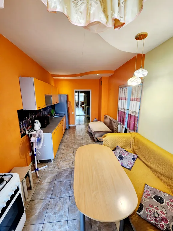 Двухкомнатная квартира в центре возле цирка