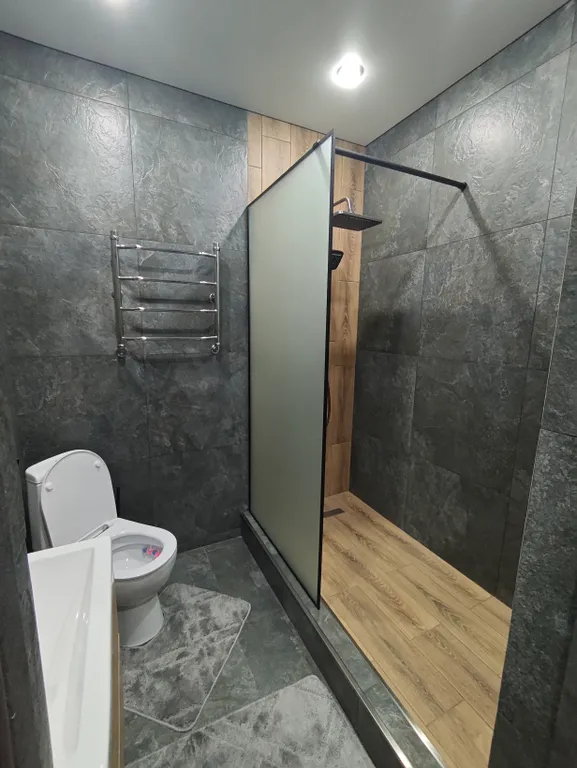 Современная квартира лофт стиле в центре Аксая