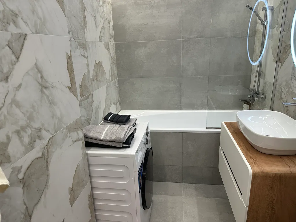 Уютная, новая квартира, с системой умный дом