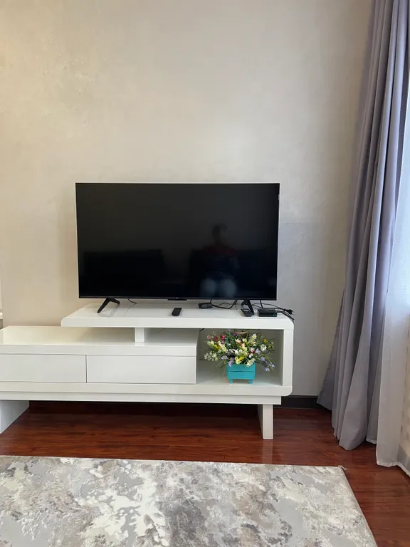 Большая, уютная двухкомнатная квартира с евроремонтом в центре города