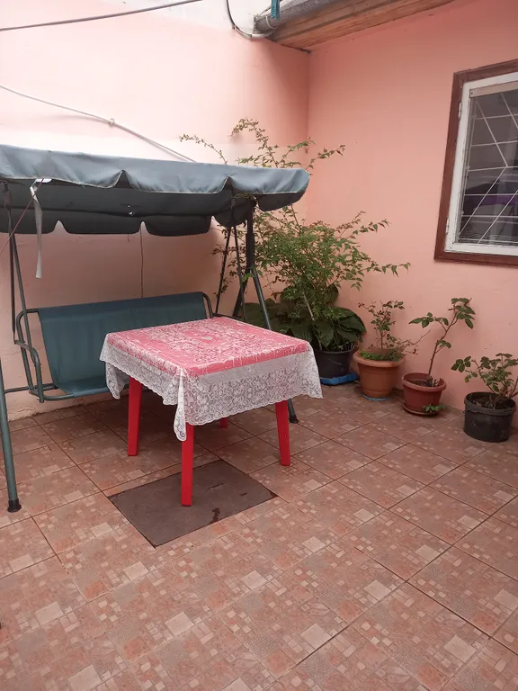 Предлагаю вашему вниманию дом под горой кошка