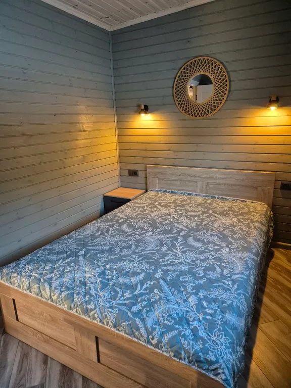 Дом с сауной рядом с лесом и озером