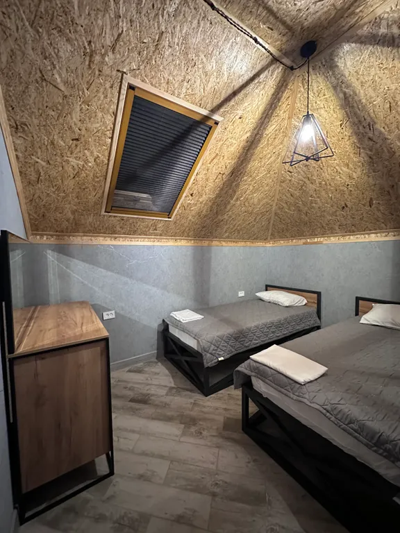 В центре престижного курортного посёлка Хазар