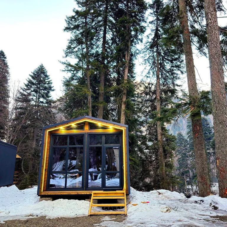 Коттедж Барнхаус у реки — аренда посуточно в Домбай