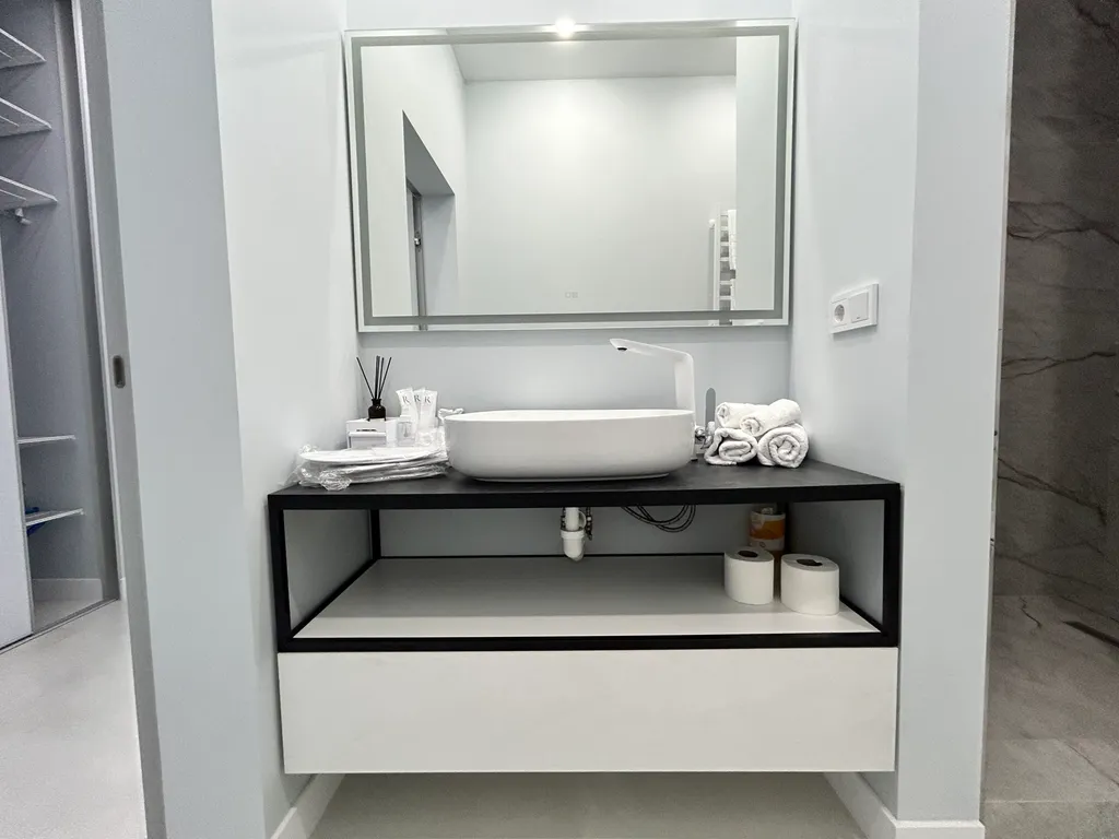 Квартира Просторная видовая квартира с панорамным остеклением — Геленджик