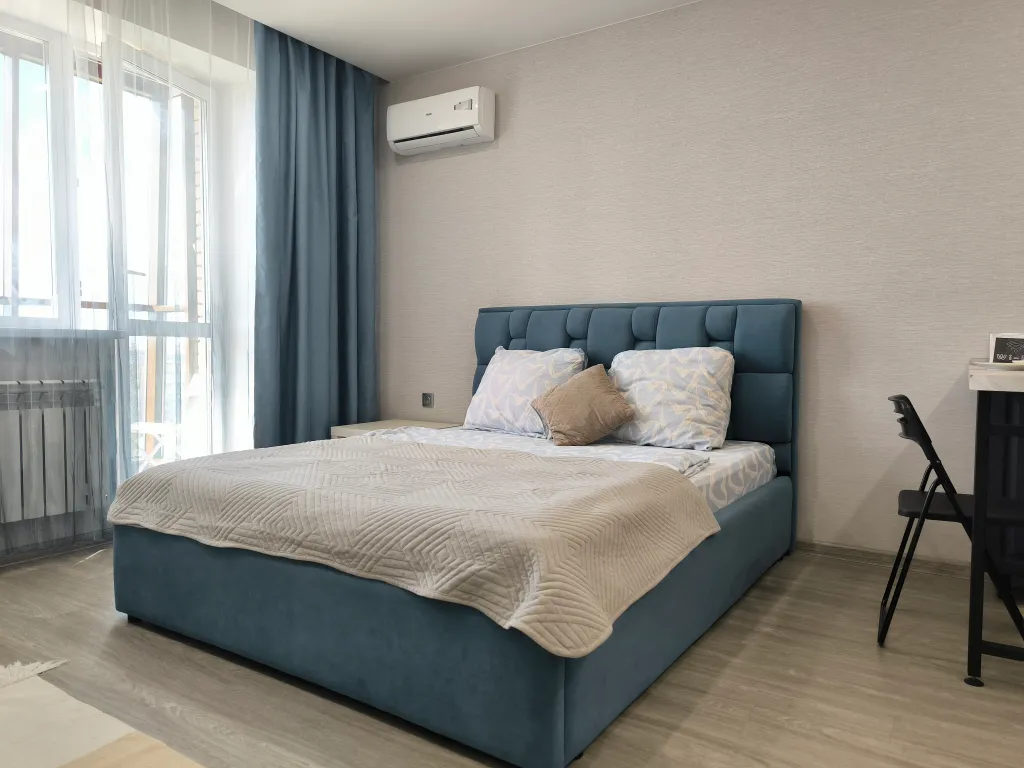 Студия с видом на реку