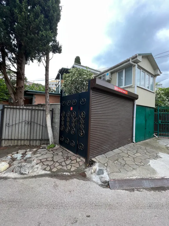 Коттедж Коттедж у моря в сердце города — Ялта