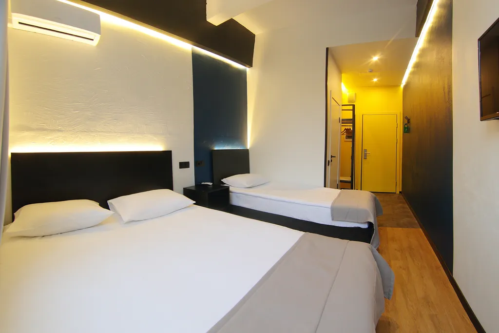 Стандарт для троих