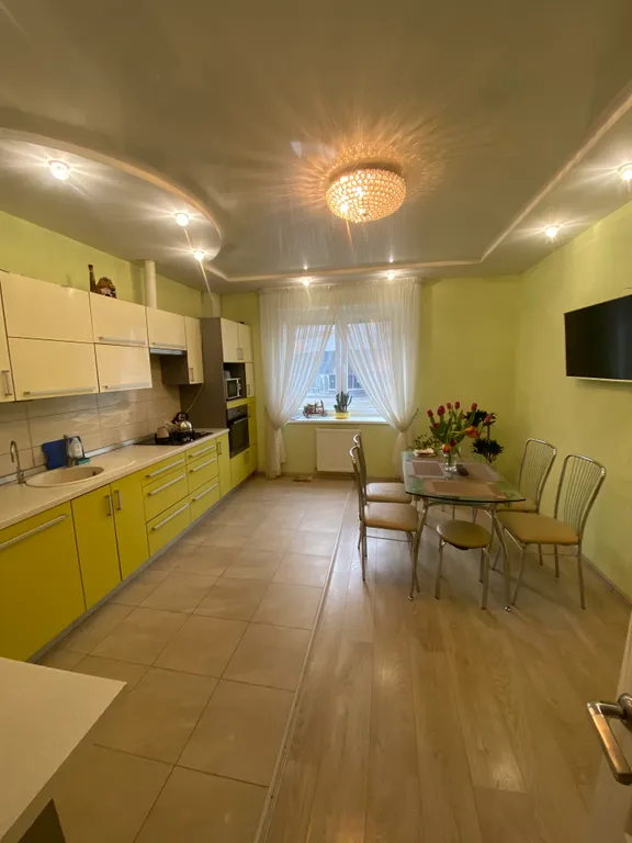 Квартира Трёхкомнатная квартира — Калининград