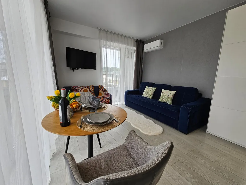 Большая квартира с видом на море