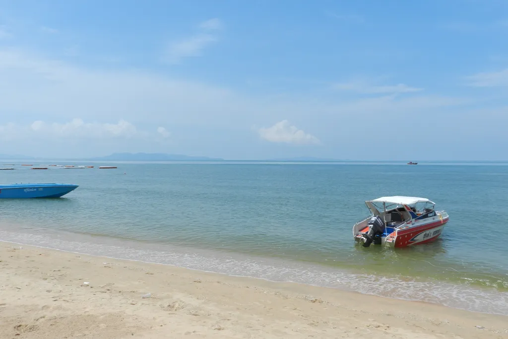 Апартамент с боковым видом на море