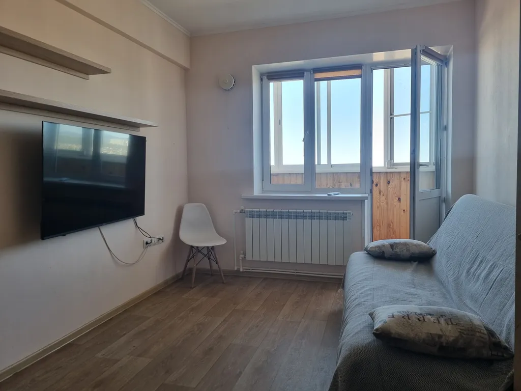 Уютная евродвушка рядом с Пиплс парком