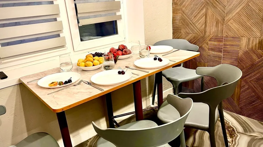 Квартира 4Nights. Каховка-уютная квартира у метро Каховская/Севастопольская — Москва