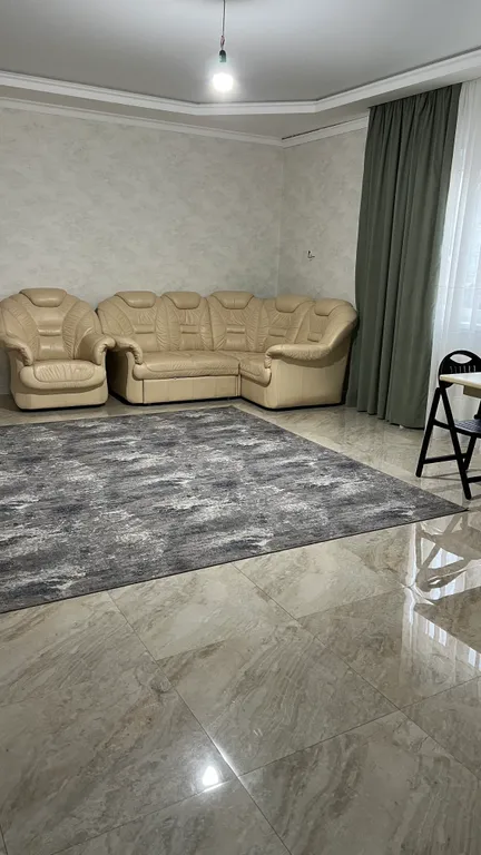 Частный дом за городом с видом на трассу и гору