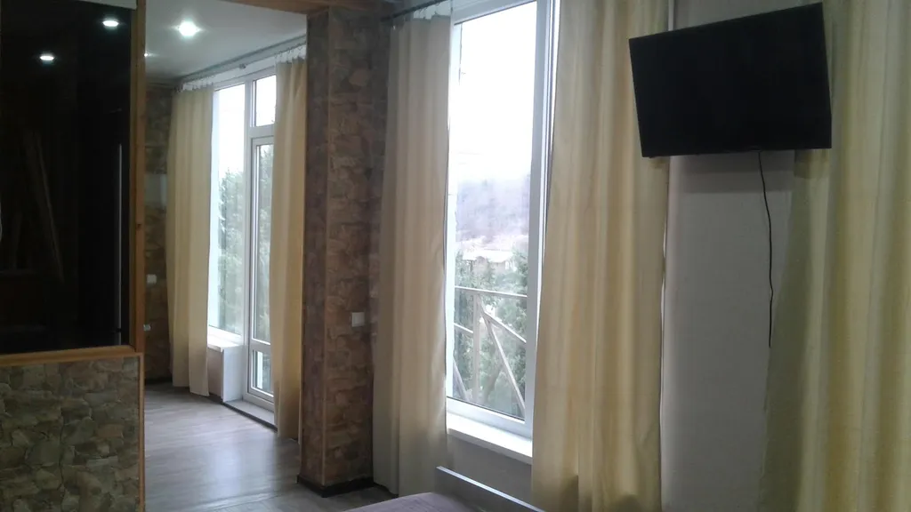 Дом на склоне с сауной