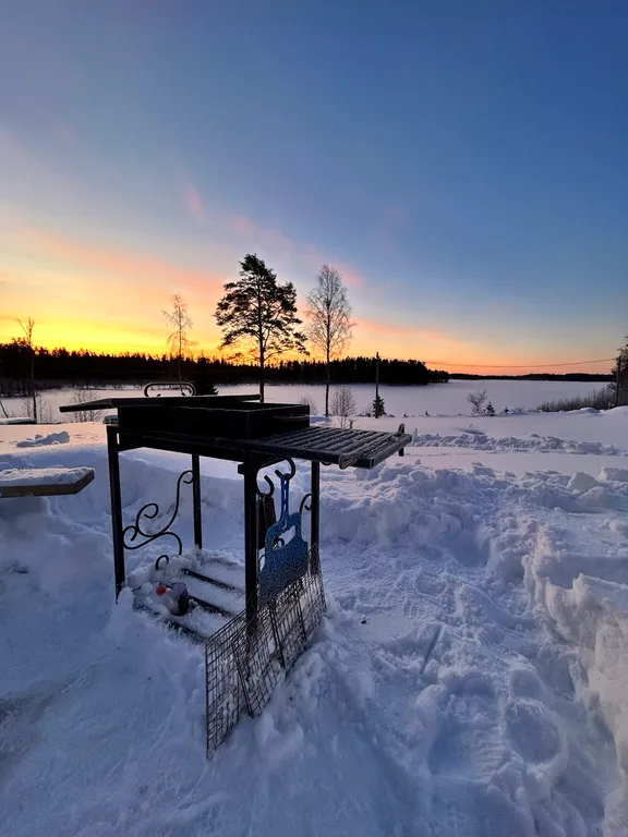 Дом Сканди у озера
