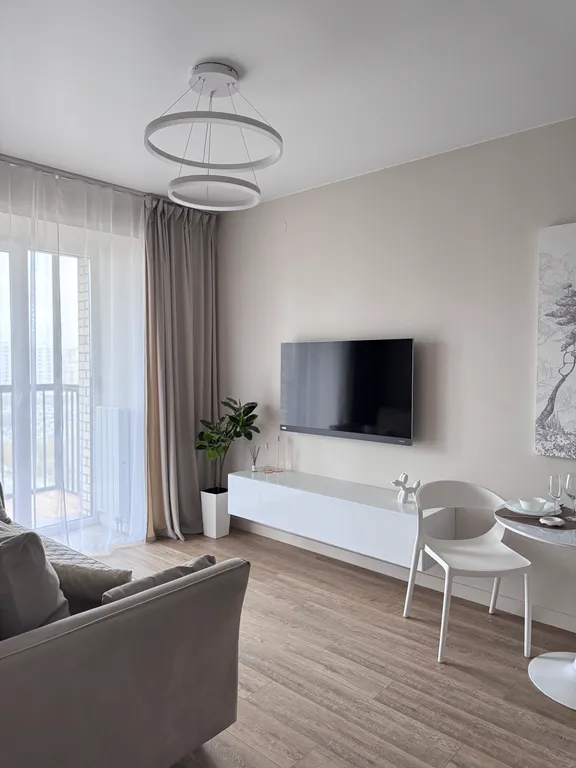 Панорамные апартаменты в Бульваре цветов