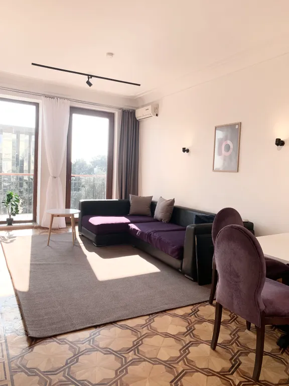 Квартира 2 спальни в центре напротив бульвара — аренда посуточно в Баку