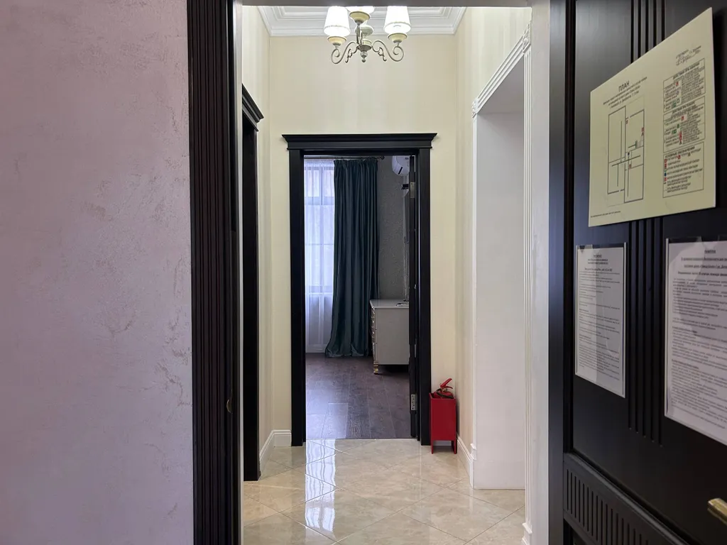 Двухкомнатная квартира с балконом (75кв.м.)
