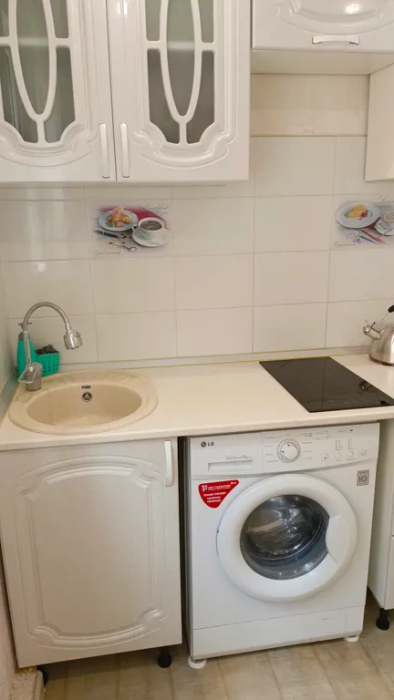 Уютная однокомнатная квартира с видом на горы в 15 минутах от моря