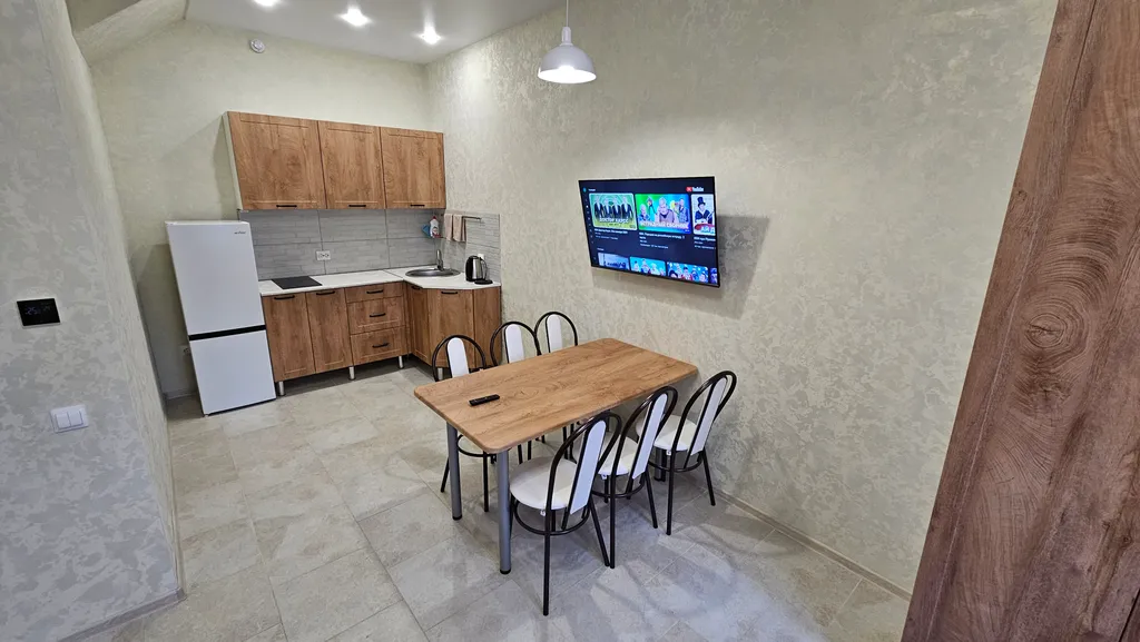 Семейное бунгало возле леса