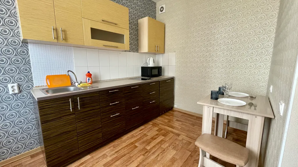 Квартира Комфортная квартира, напротив ТЦ Планета — Красноярск