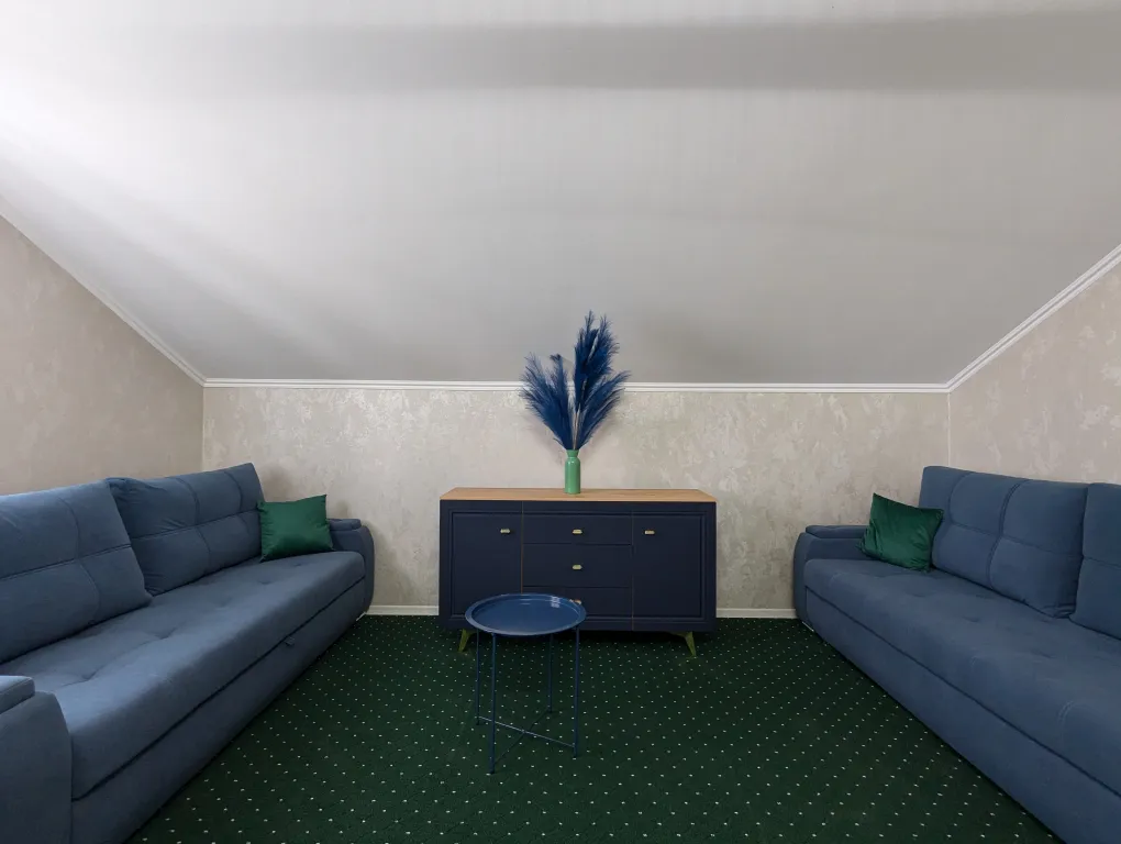 8-комнатный Дом