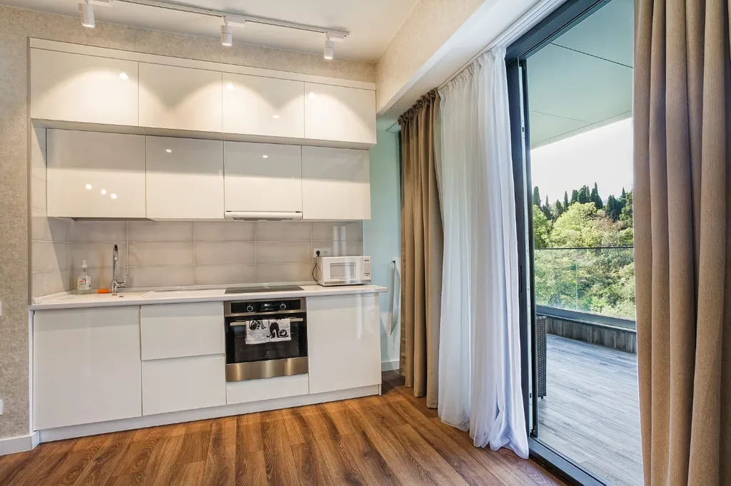 Студия с террасой вид на горы в Приморском парке