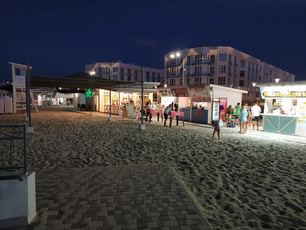 Квартира Апартаменты возле моря с бассейном в Адмиральской Лагуне — Севастополь