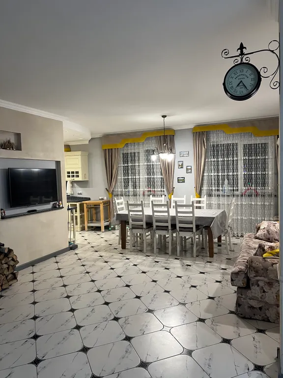 Коттедж Дом с бассейном и бильярдом — аренда посуточно в Выборг