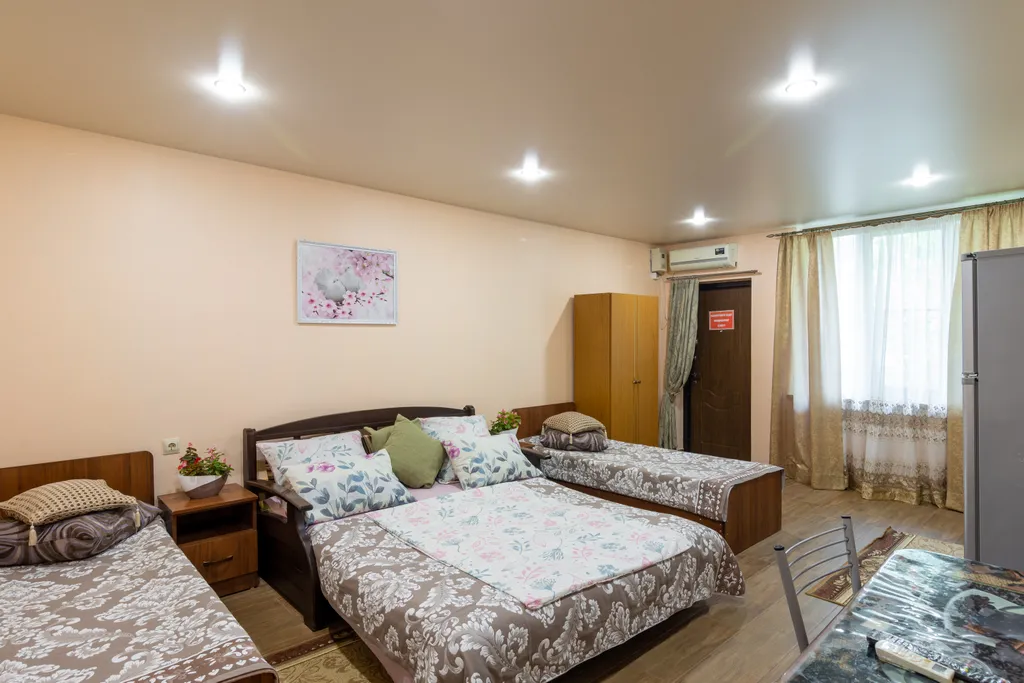 Коттедж Уютный домик-студия, утопающий в зелени — Геленджик